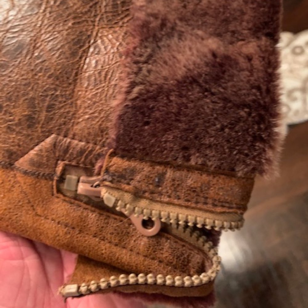 Shearling Leather Jacket - Picture 3 of 7